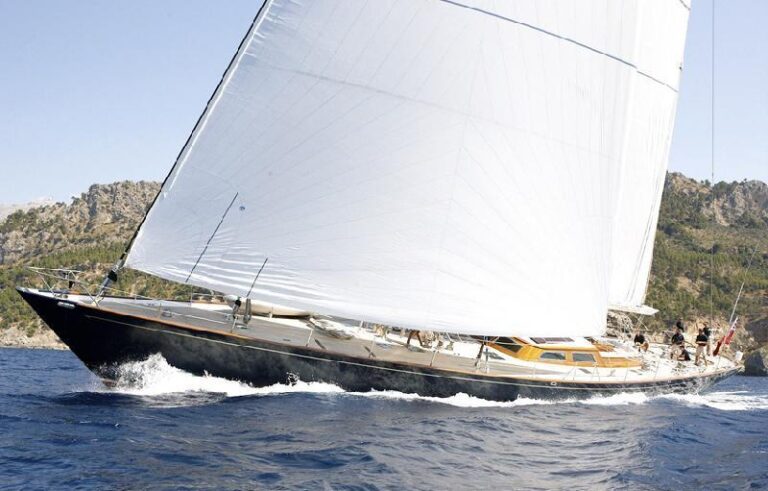 Yacht BOLERO - Main