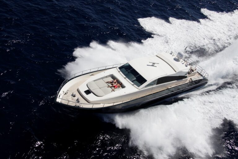 Yacht CLAN V - Cruising
