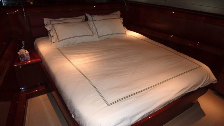 Yacht CLAN V - Master Cabin 2