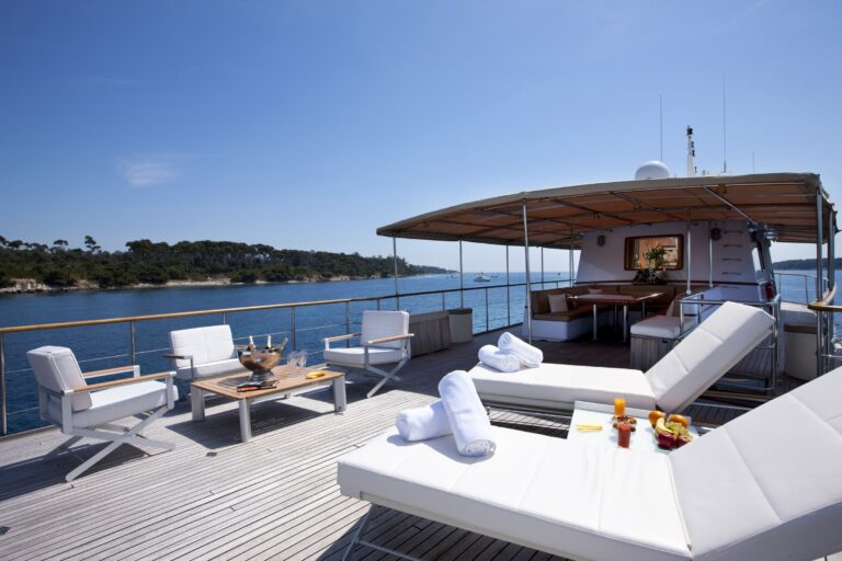 Yacht CLARA ONE - Flybridge