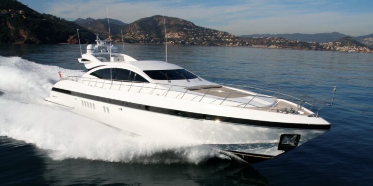 Yacht DELHIA - Cruising
