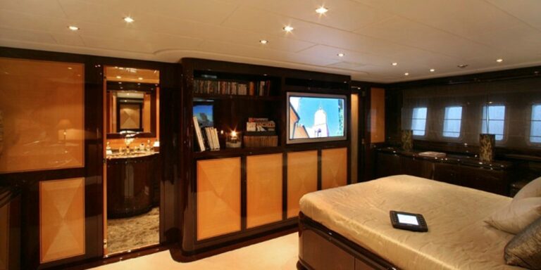 Yacht DELHIA - Master Cabin
