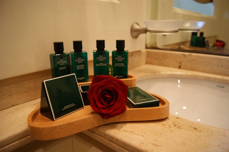 Yacht DILIAS -  Ensuite detial