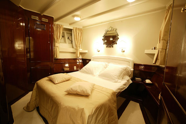 Yacht DP MONITOR - VIP Cabin