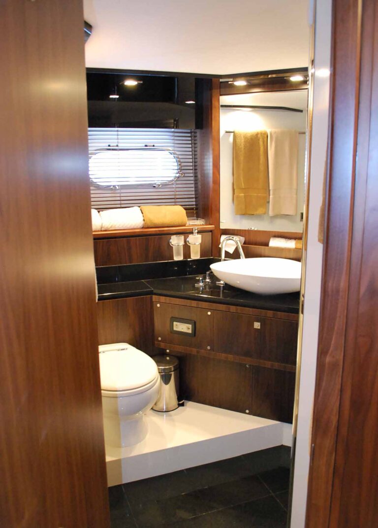 Yacht EAGLE II - Guest Ensuite