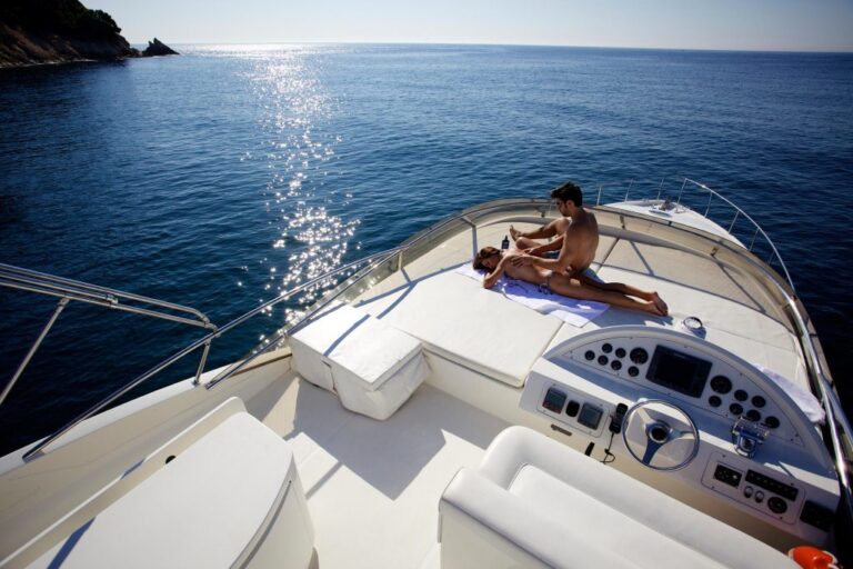 Yacht ESTELADA -  Flybridge