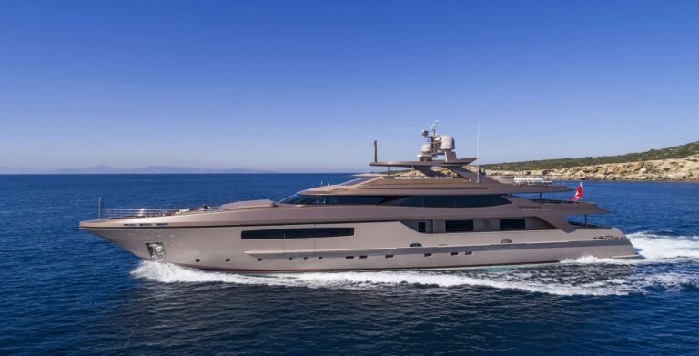Yacht GEOSAND - Underway In The Mediterranean