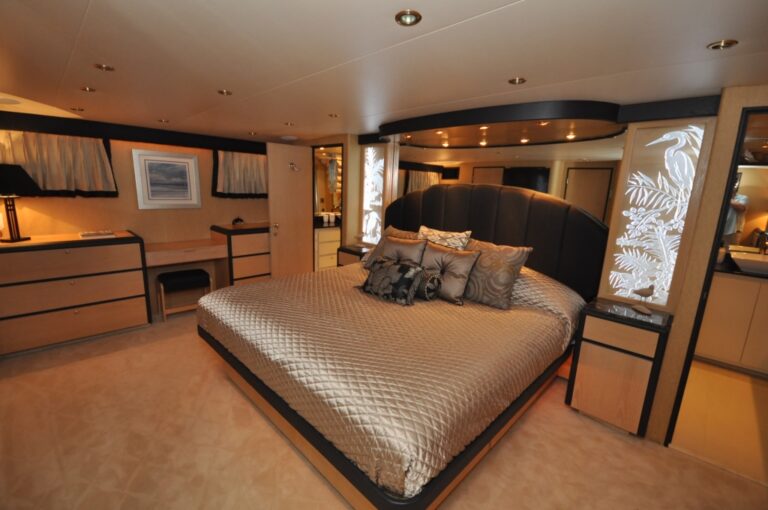 Yacht GOLDEN GIRL - Master Cabin