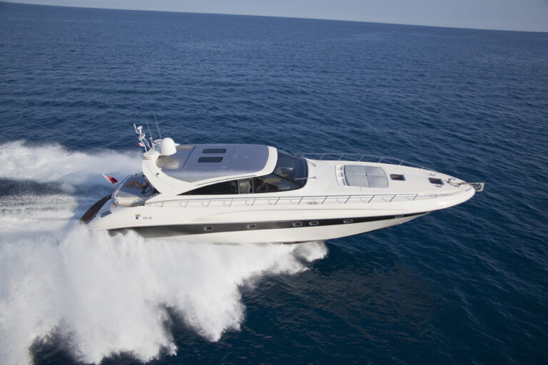 Yacht ICARE - 001