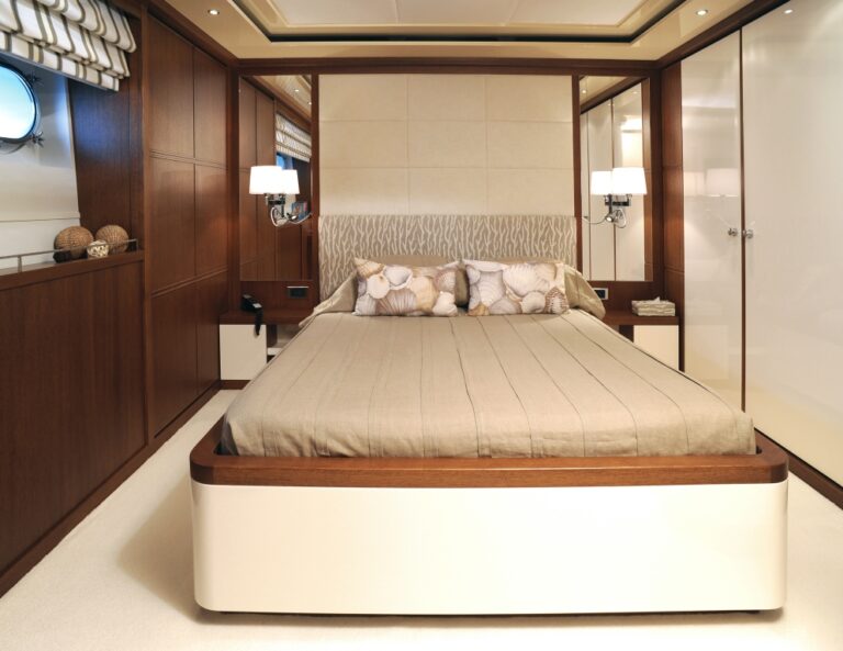 Yacht IDEFIX - Double Cabin