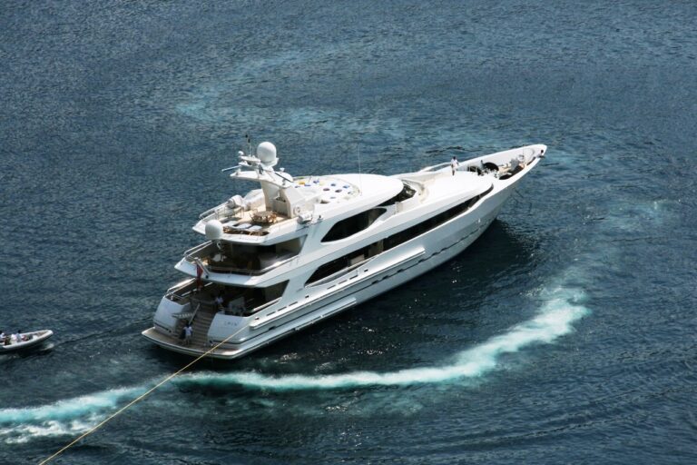 Yacht IDEFIX - From Above