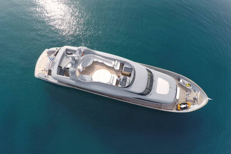 Yacht IF By Maiora - Sundeck