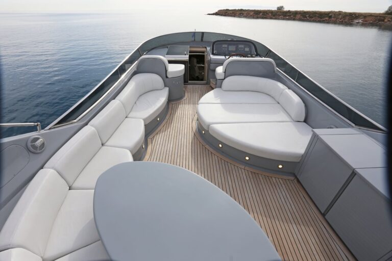 Yacht IF By Maiora - Sundeck
