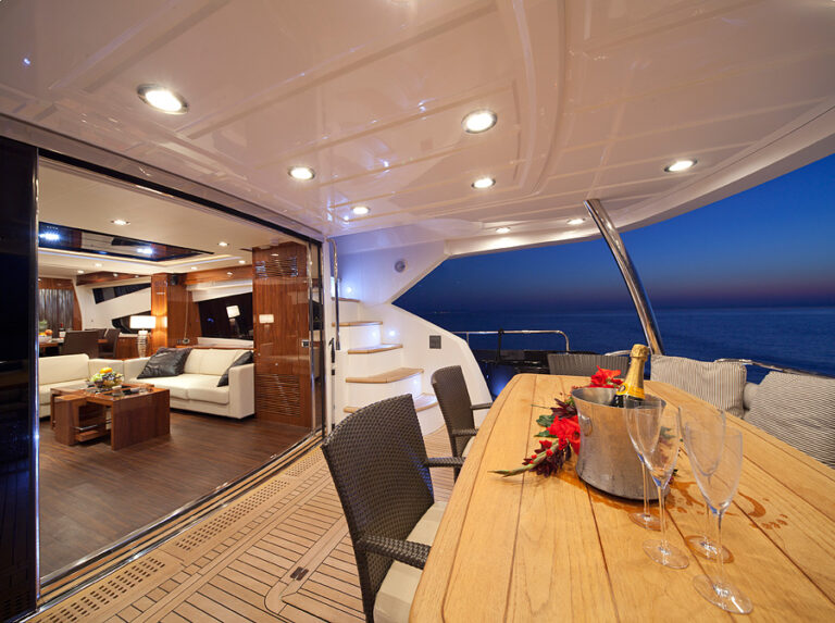 Yacht IMAI -  Aft Deck