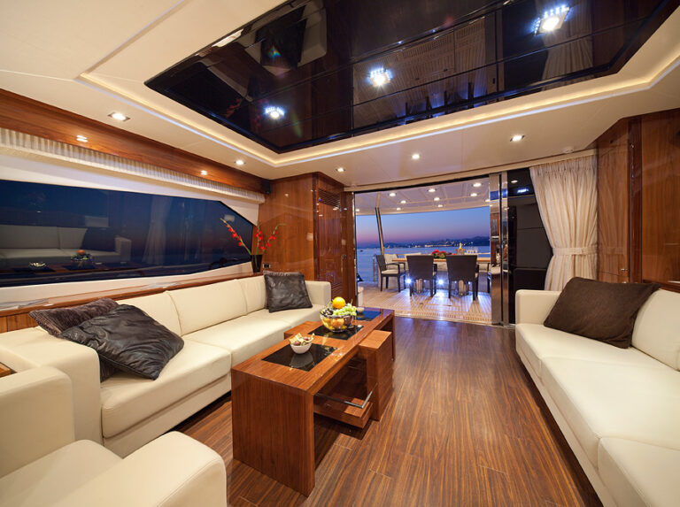 Yacht IMAI -  Salon