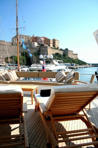 Yacht IN ALL FAIRNESS -  Sundeck Loungers