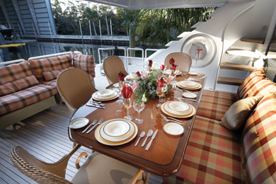 Yacht INDEPENDENCE 2 -  Aft Deck Al Fresco Dining