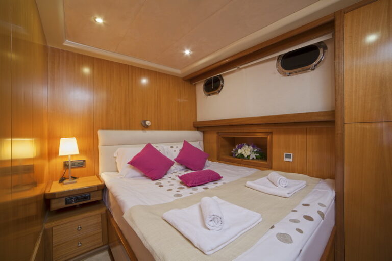 Yacht JUSTINIANO - 006