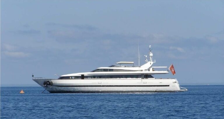 Yacht KENAYL -  Main