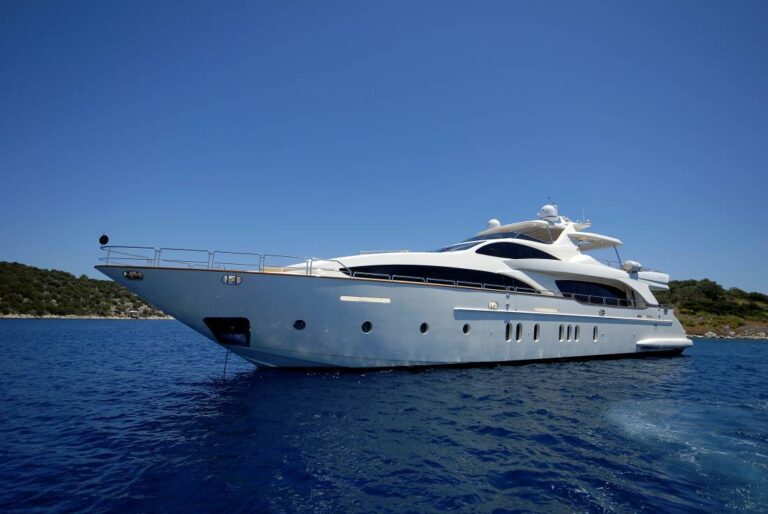 Yacht LA DEA -  Main