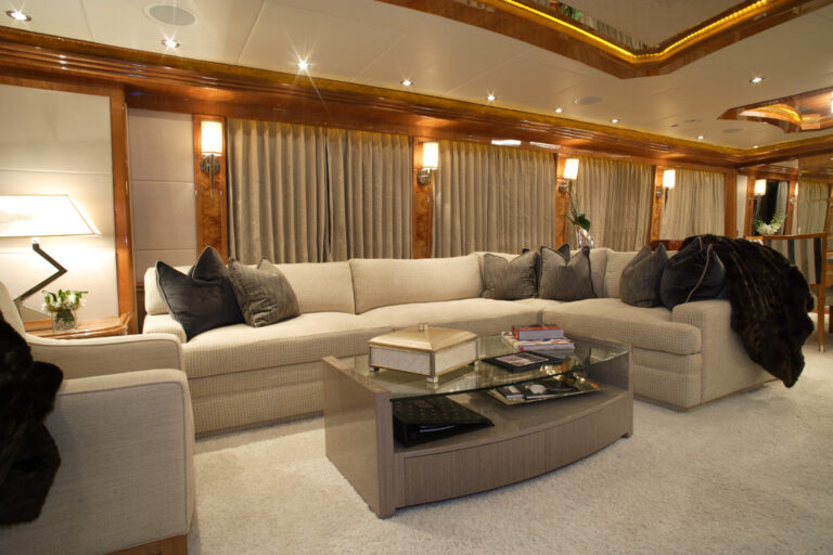 Yacht LA DOLCE VITA -  Salon Seating
