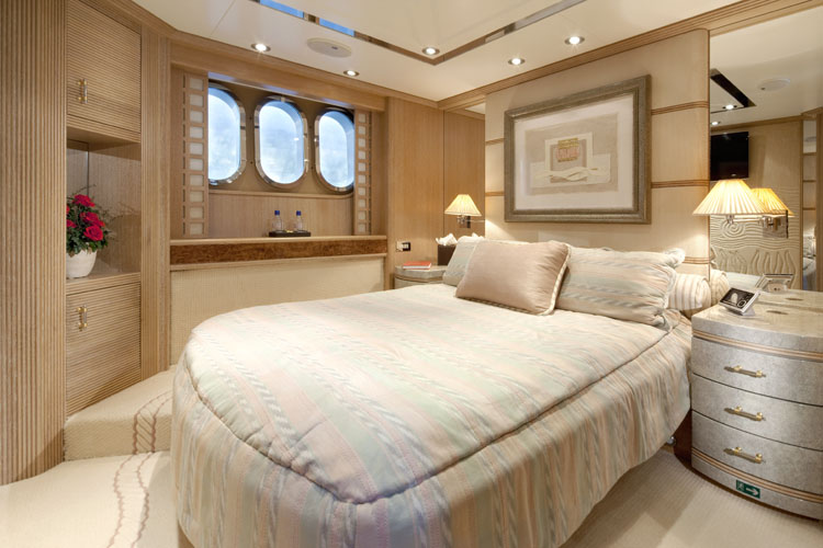 Yacht LA MASCARADE -  VIP Cabin