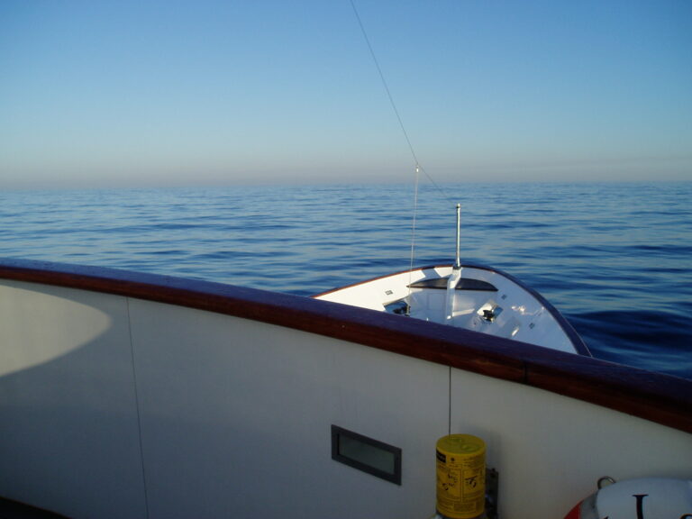 Yacht LADY K II - Bow