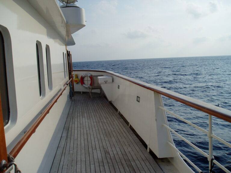 Yacht LADY K II - Deck