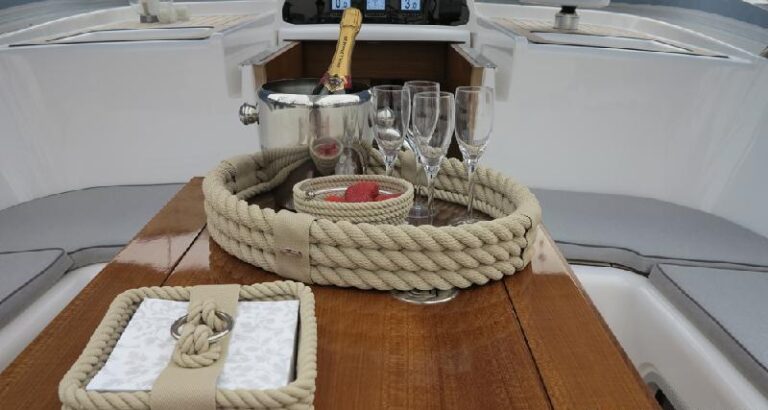 Yacht LADY MARIPOSA -  Deck Detail