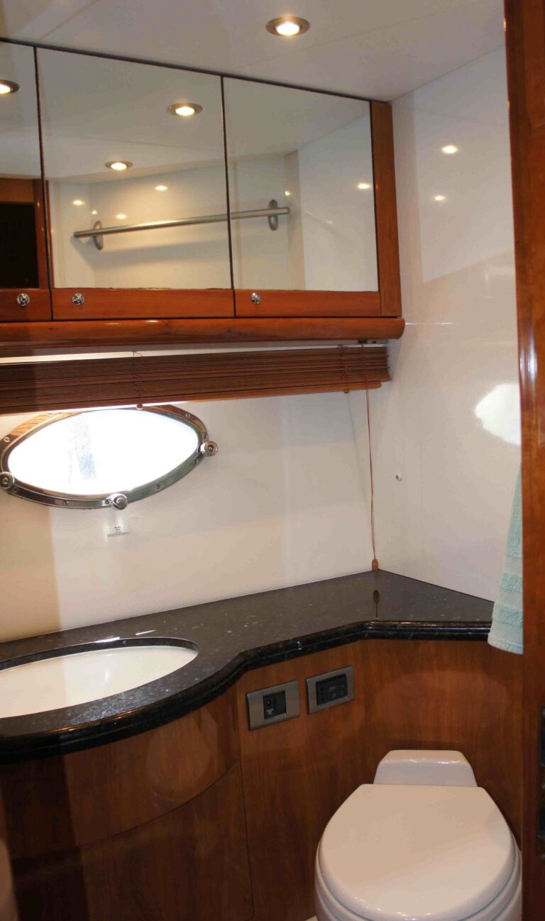 Yacht LARA SOFIA -  Guest Ensuite