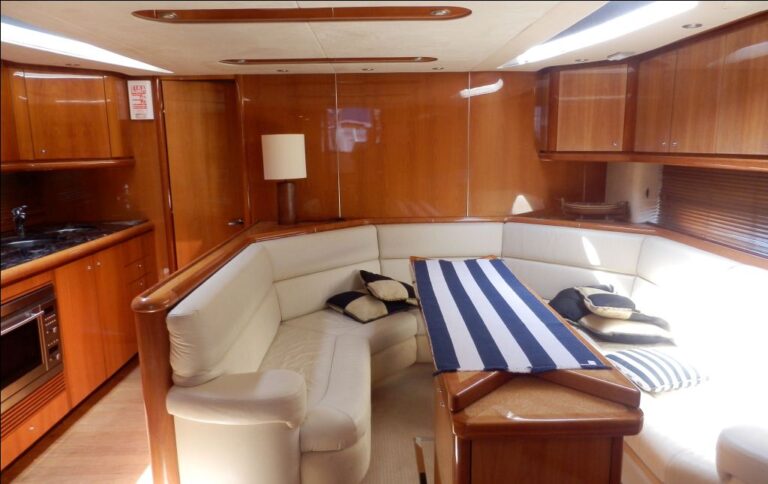 Yacht LARA SOFIA -  Salon and Galley