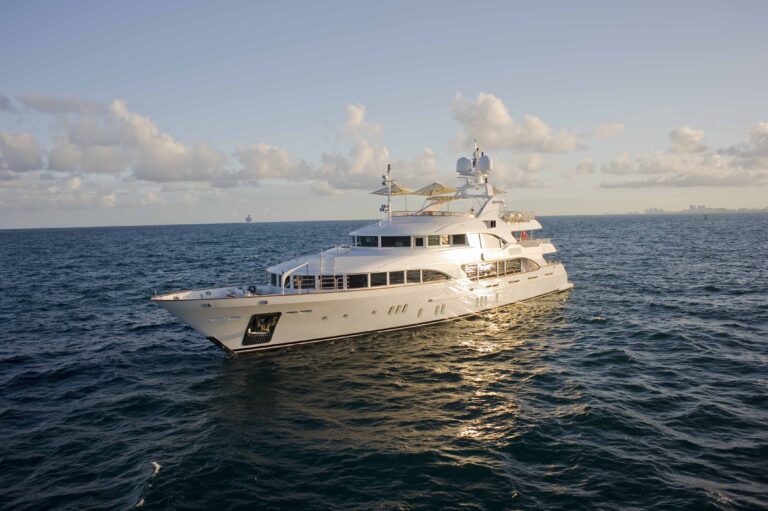 Yacht MAG III By Benetti - Profile