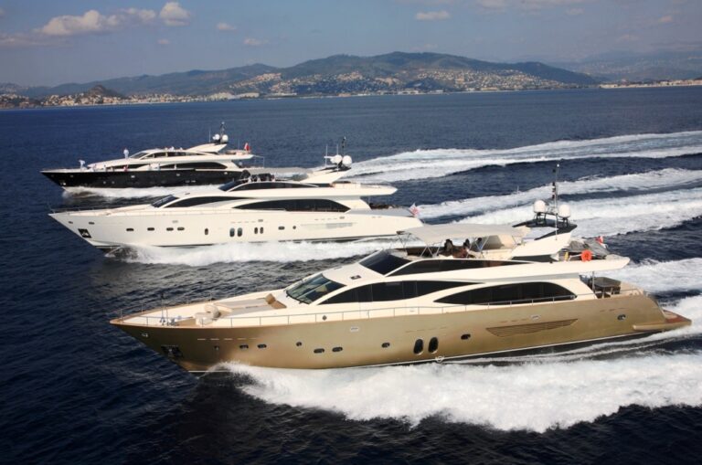 Yacht MAYAMA -  Fleet