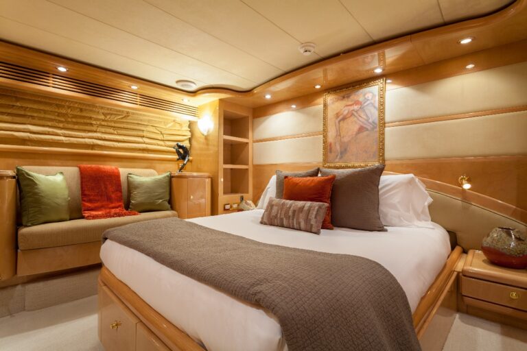 Yacht MIRACLE - VIP Cabin