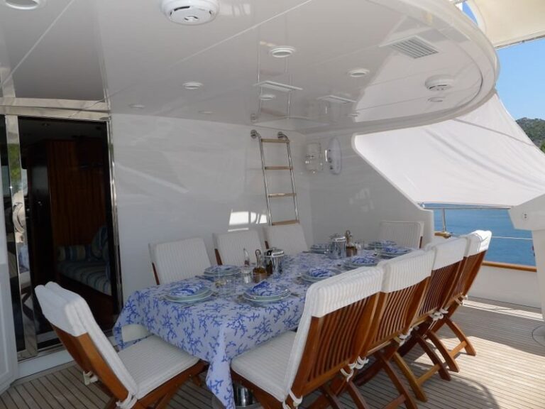 Yacht MIZAR - Aft Deck
