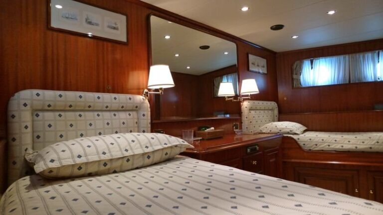 Yacht MIZAR - Guest Cabin