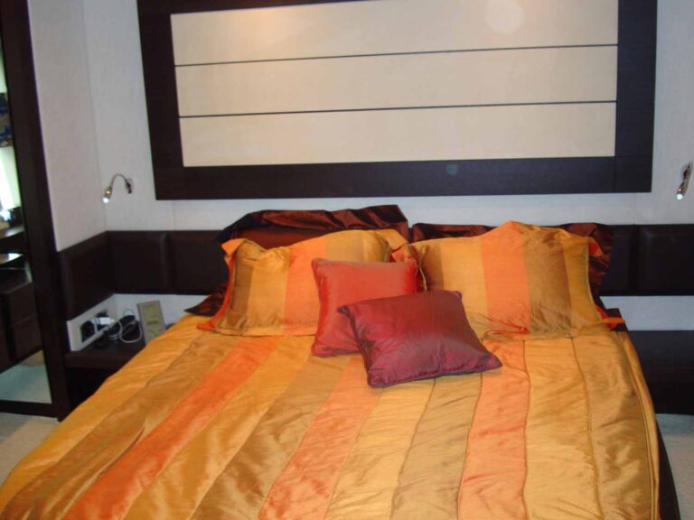 Yacht MR LOUIS - Master Cabin 2