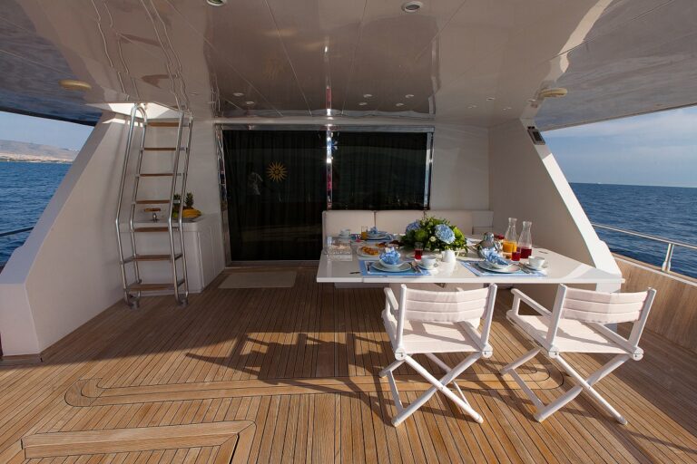 Yacht MY WAY - Aft Deck