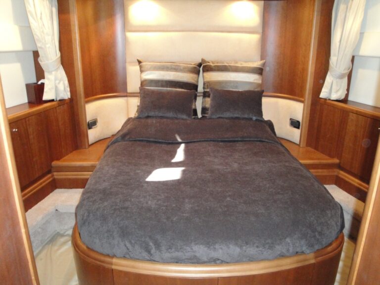 Yacht Mi Champion -  VIP Cabin View 2