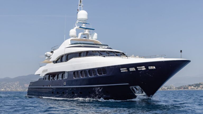 Yacht My Way V Charter