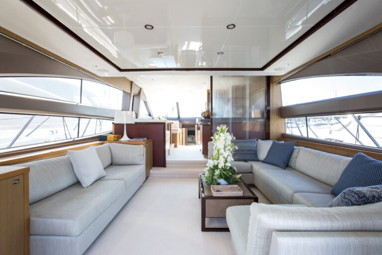 Yacht NEVER ENOUGH - 02109