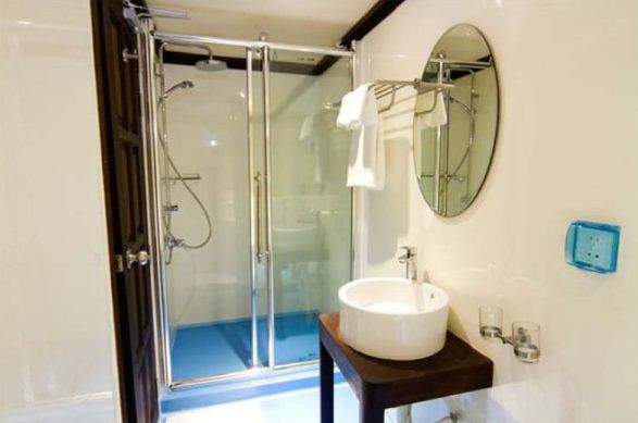 Yacht OCEAN SAPPHIRE -  Twin Cabin Ensuite