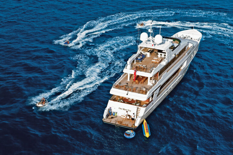 Yacht ONE MORE TOY -  From Above