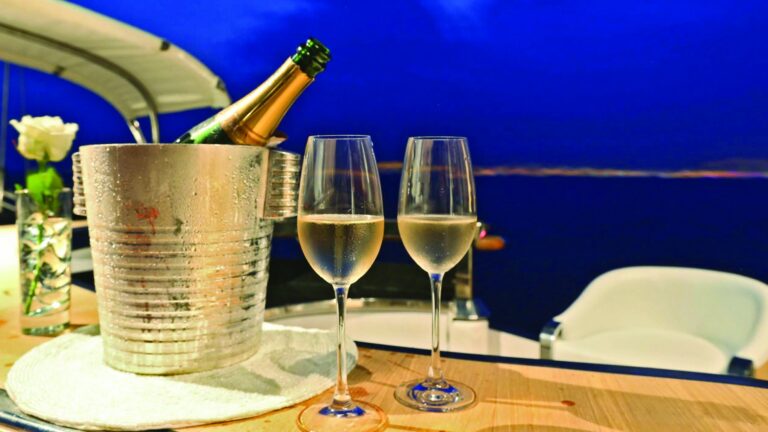 Yacht PARSIFAL III By Perini Navi - Wine
