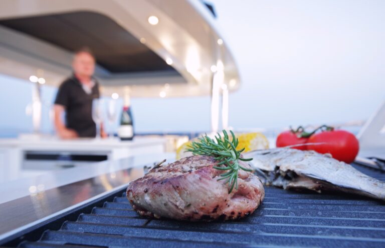 Yacht QUARANTA By Curvelle - BBQ