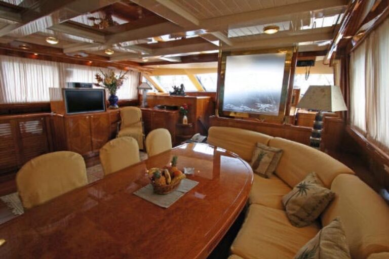 Yacht QUEEN SOUTH III -  Salon