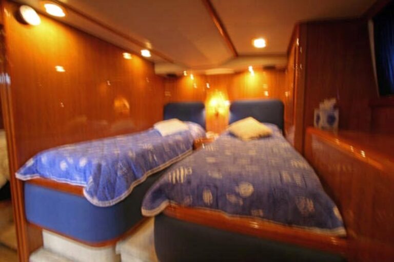 Yacht QUEEN SOUTH III -  Twin Cabin