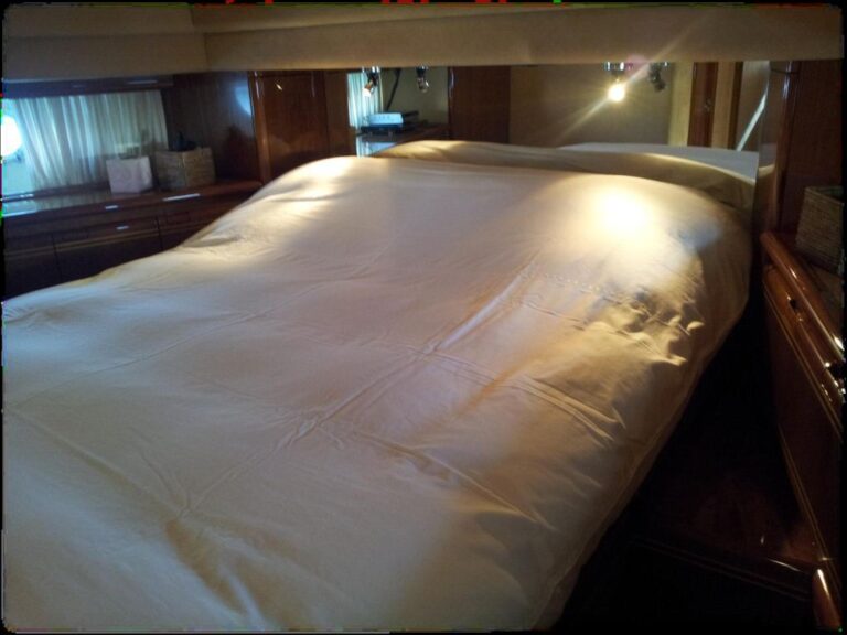 Yacht R MANY -  VIP Cabin
