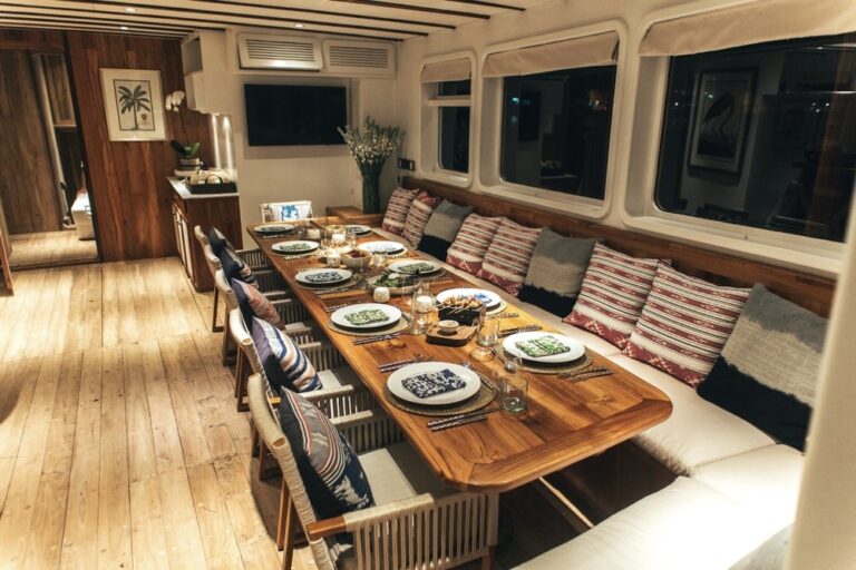 Yacht RASCAL - 009
