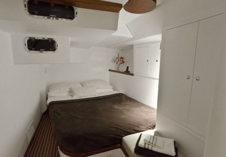 Yacht SAFARA -  Stern Cabin